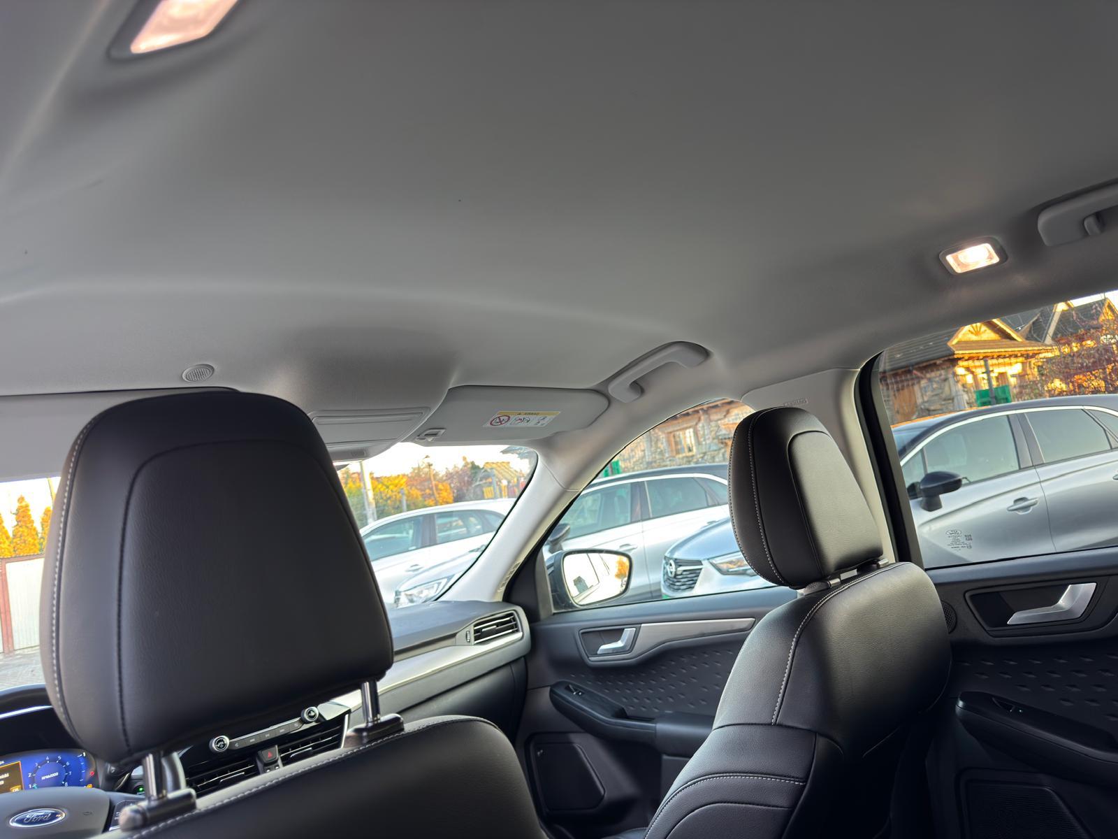 
								Ford Kuga 1.5 EcoBoost TITANIUM X full									