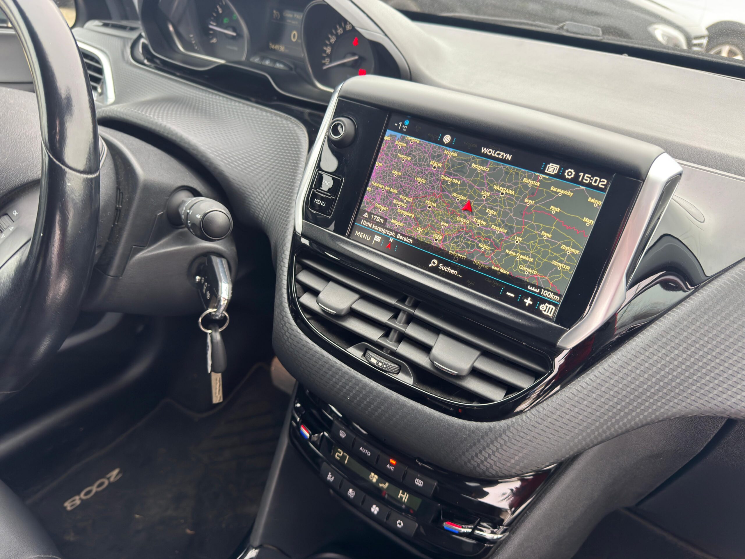 
								PEUGEOT 2008 1.2 BENZYNA AUTOMAT full									