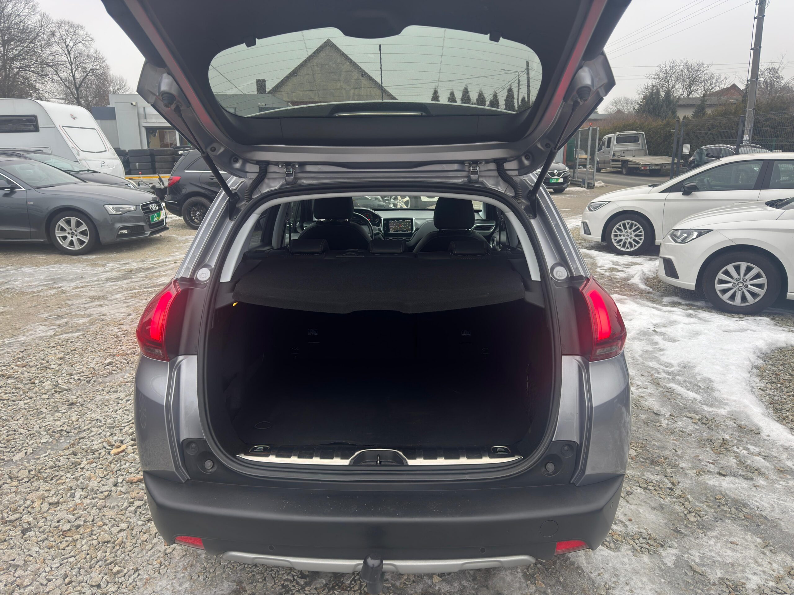 
								PEUGEOT 2008 1.2 BENZYNA AUTOMAT full									