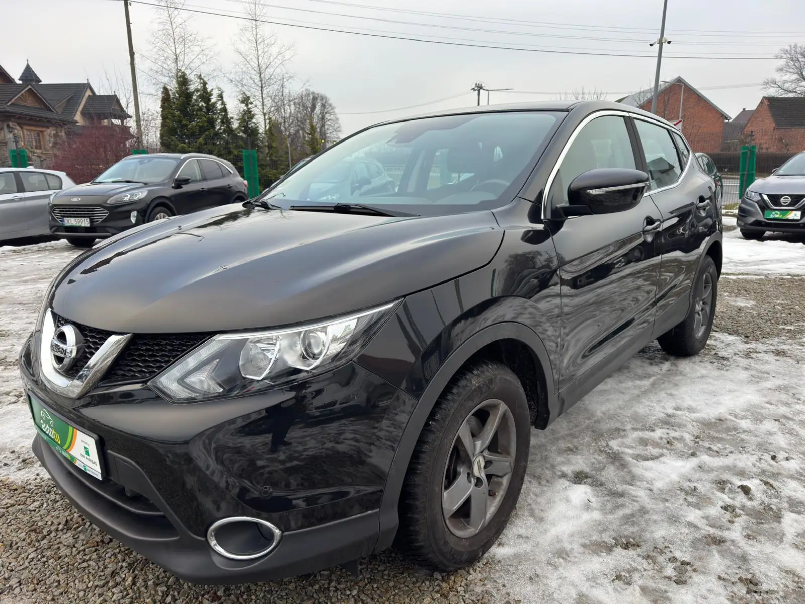 
								Nissan Qashqai Acenta 1.2 full									