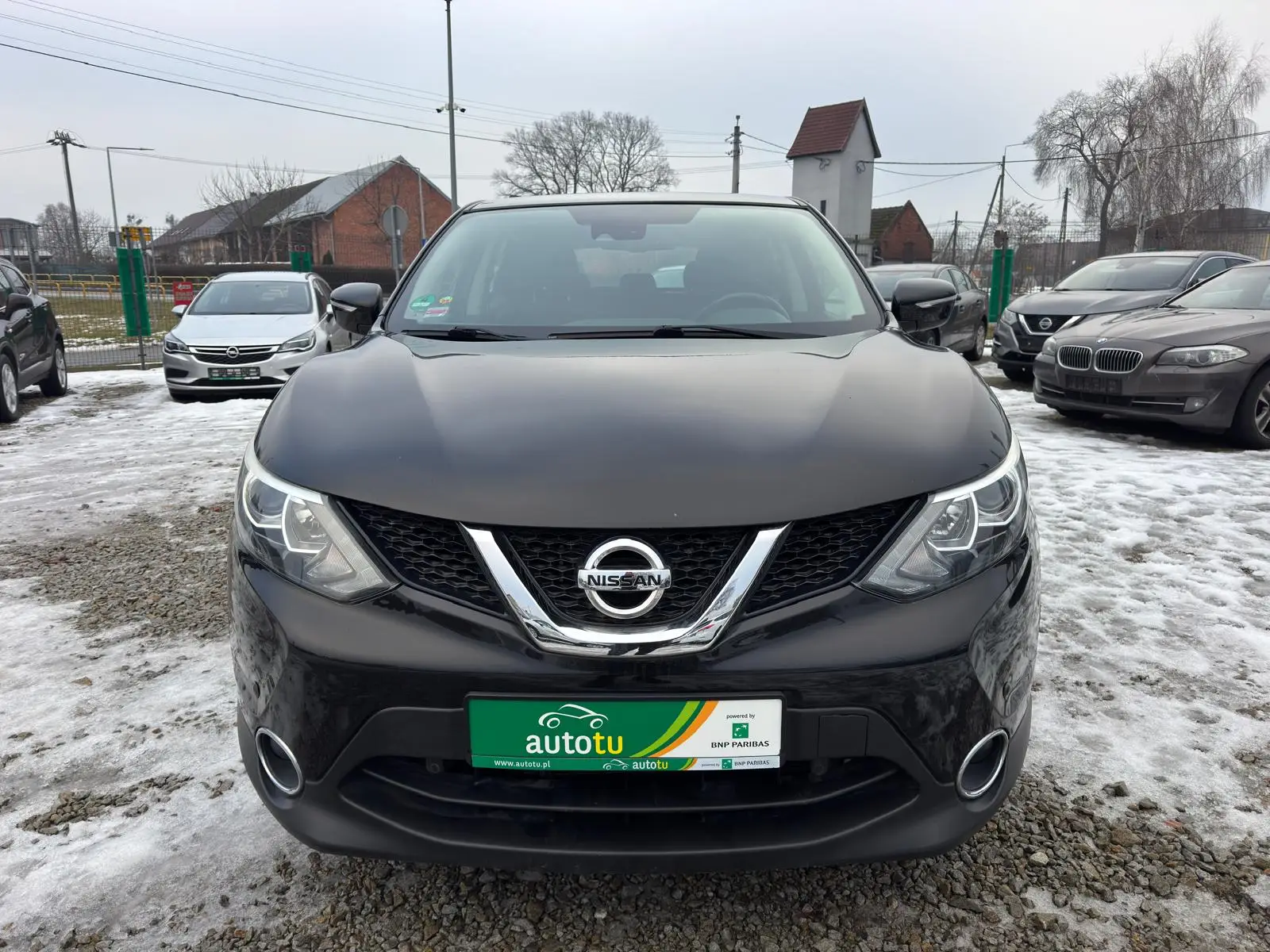 
								Nissan Qashqai Acenta 1.2 full									