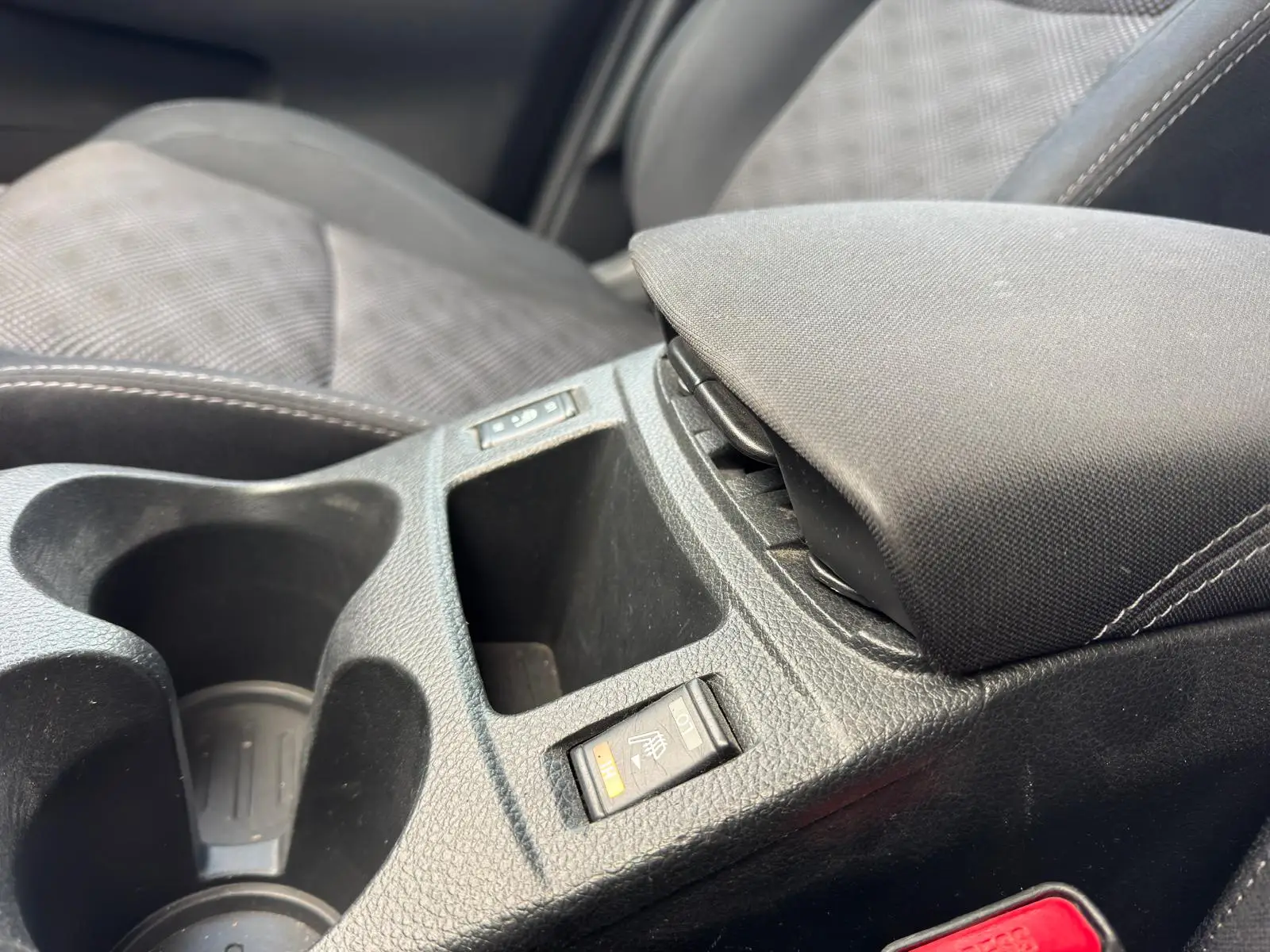 
								Nissan Qashqai Acenta 1.2 full									