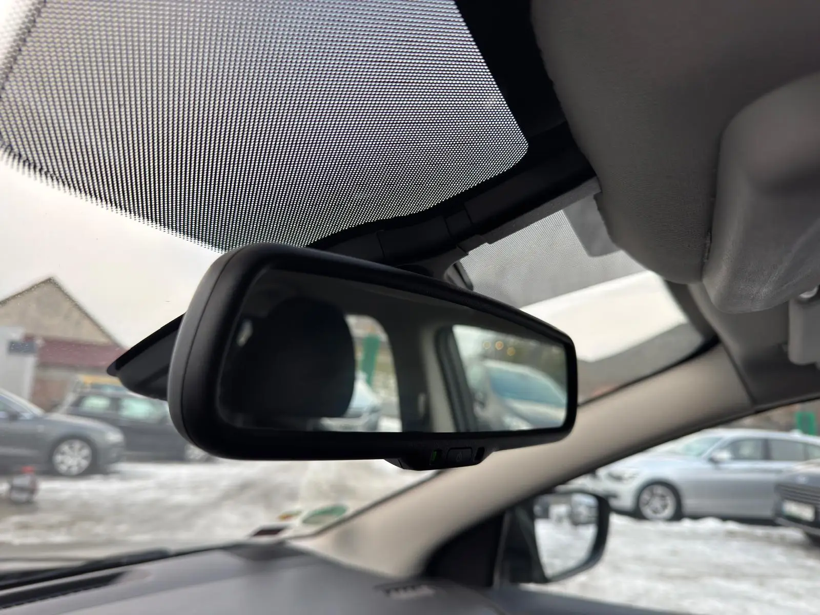 
								Nissan Qashqai Acenta 1.2 full									