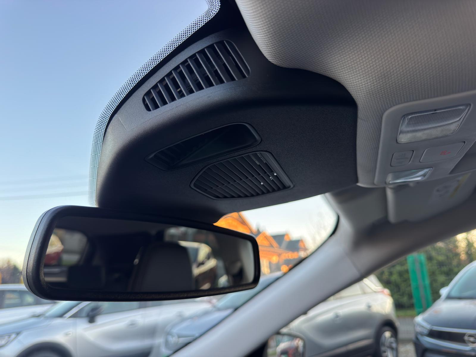 
								Ford Kuga 1.5 EcoBoost TITANIUM X full									