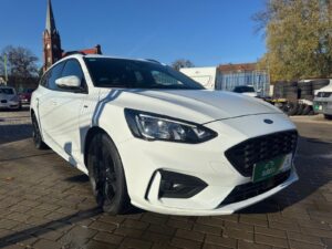 Ford Focus 1.5 Benzyna ST LINE