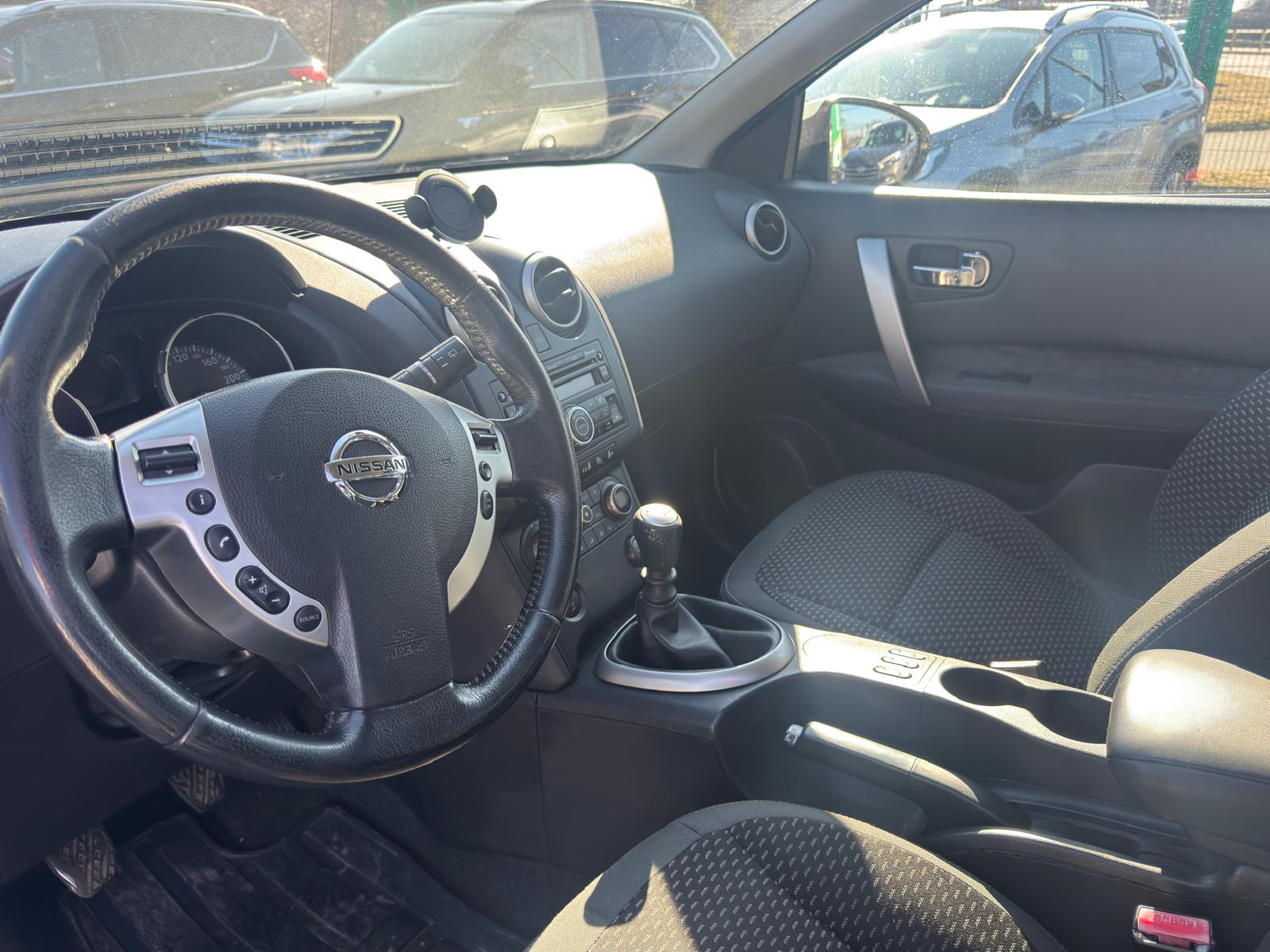
								Nissan Qasqai 1.5 diesel full									