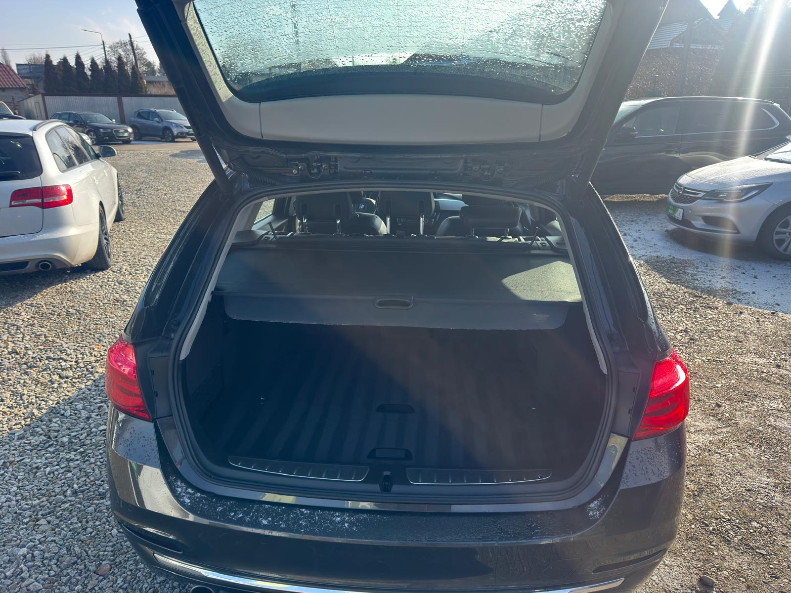 
								Bmw 320d Automat full									