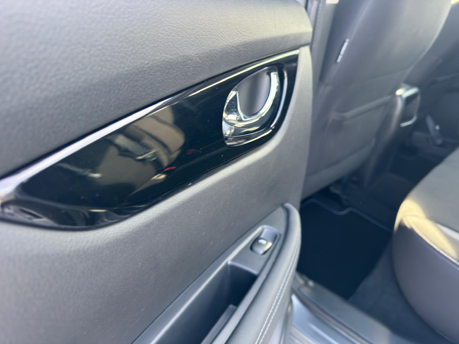 
								Nissan Qashqai Automat 1.3 159 KM full									