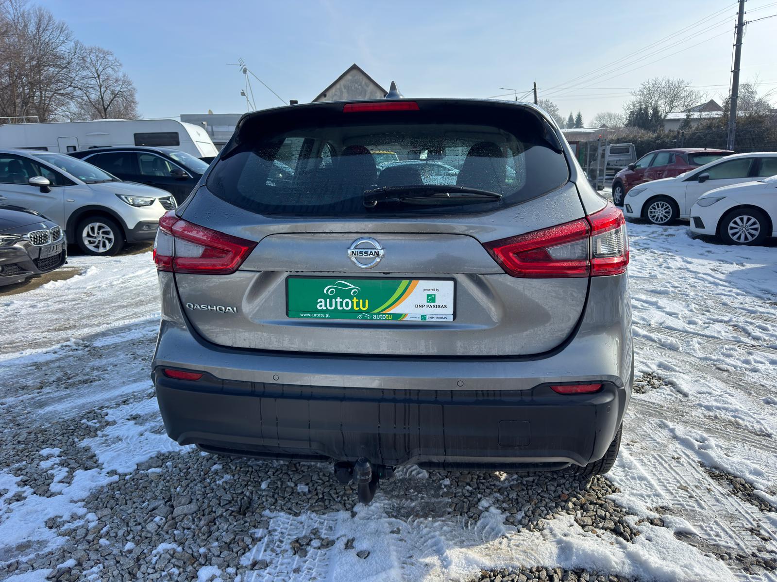 
								Nissan Qashqai Automat 1.3 159 KM full									