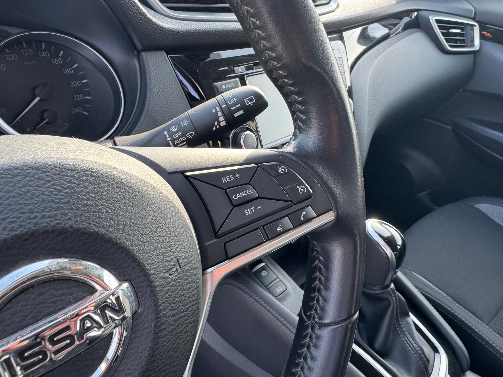 
								Nissan Qashqai Automat 1.3 159 KM full									