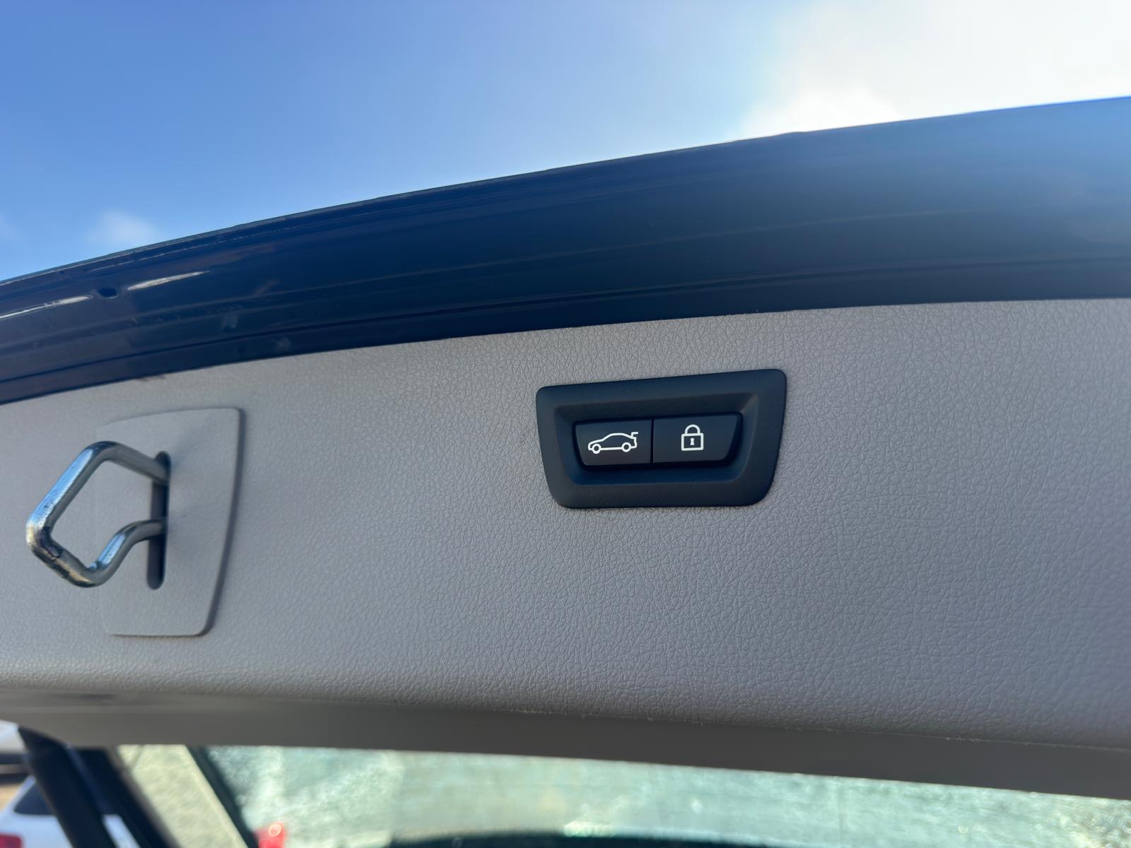 
								Bmw 320d Automat full									