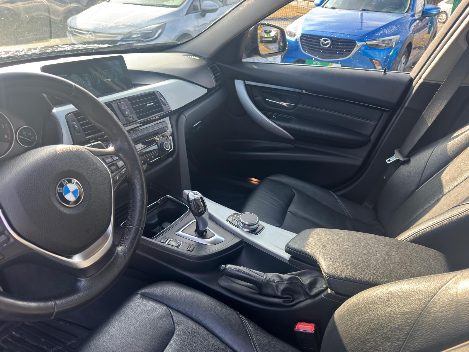 
								Bmw 320d Automat full									