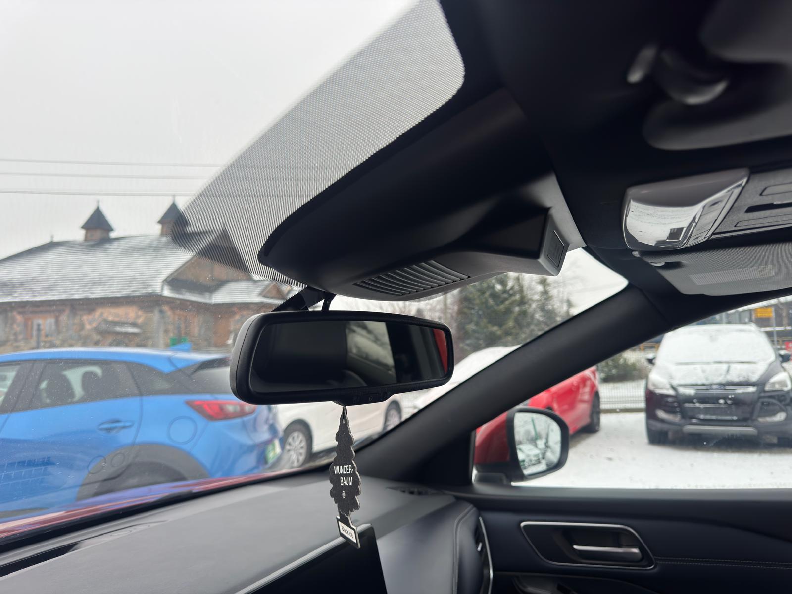 
								Nissan Qashqai TEKNA 1.3 benzyna MILD HYBRID full									