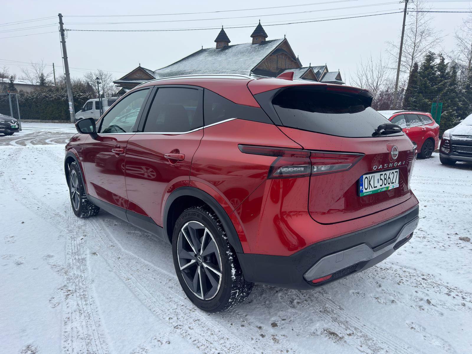 
								Nissan Qashqai TEKNA 1.3 benzyna MILD HYBRID full									