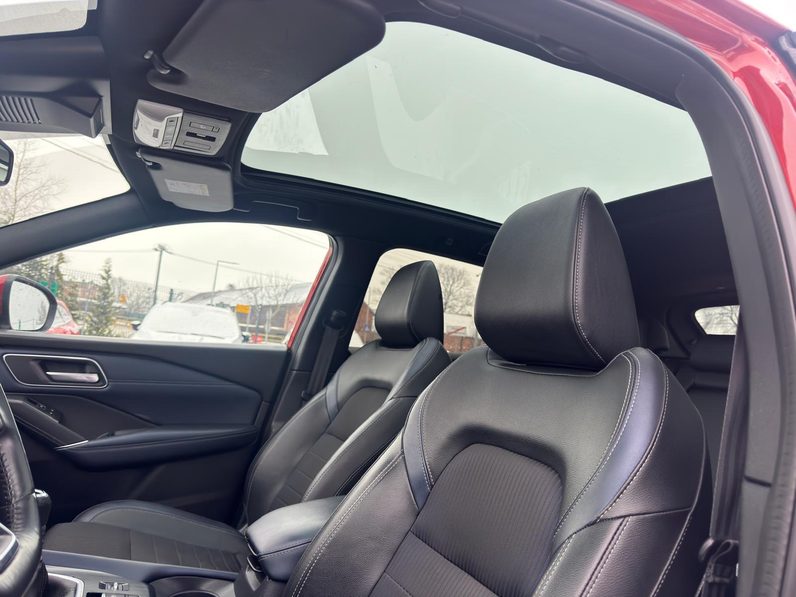 
								Nissan Qashqai TEKNA 1.3 benzyna MILD HYBRID full									