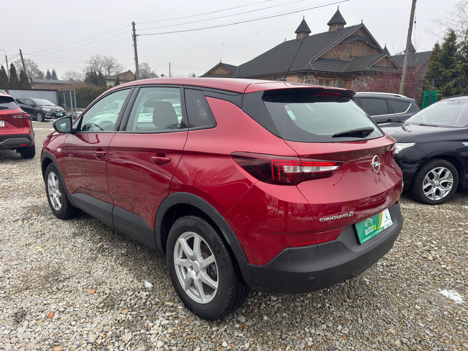 
								Opel Grandland X 1.2 Benzyna 130KM full									