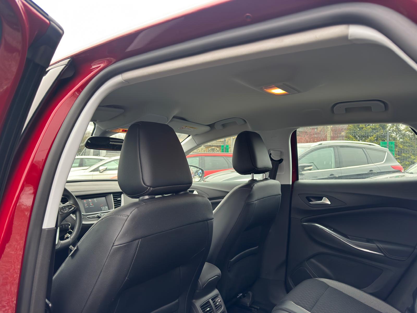 
								Opel Grandland X 1.2 Benzyna 130KM full									