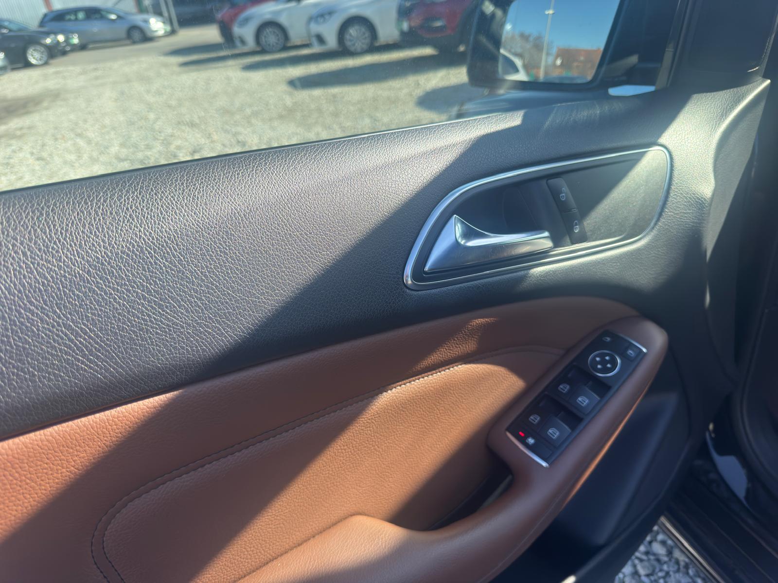 
								MERCEDES B 180 CDI full									