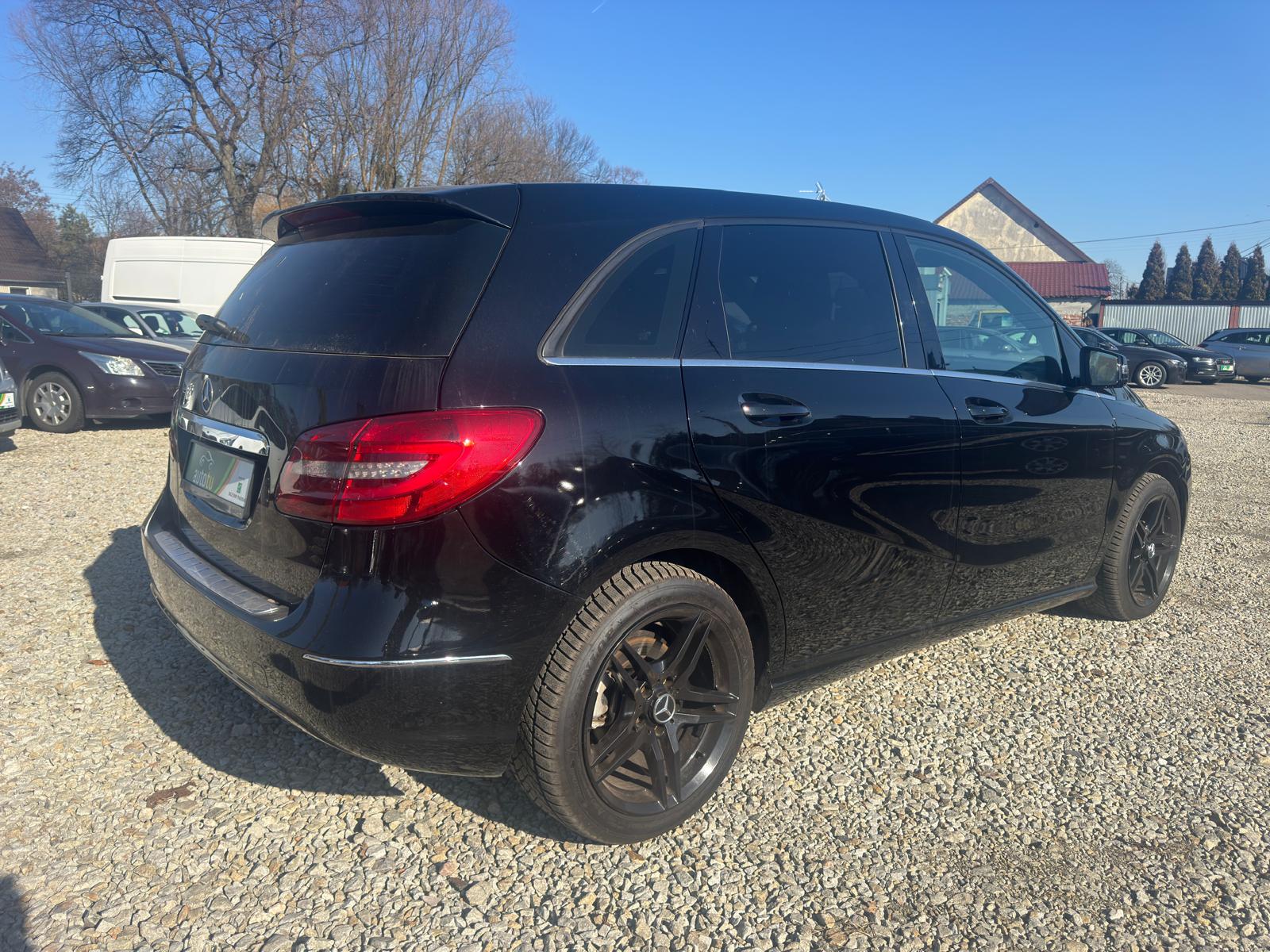 
								MERCEDES B 180 CDI full									