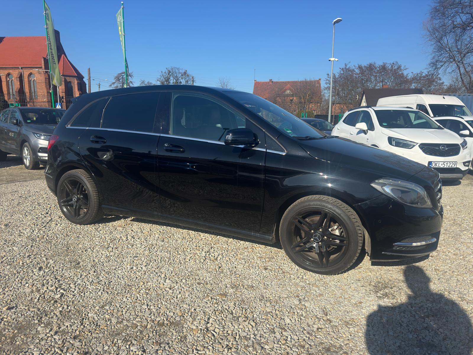 
								MERCEDES B 180 CDI full									