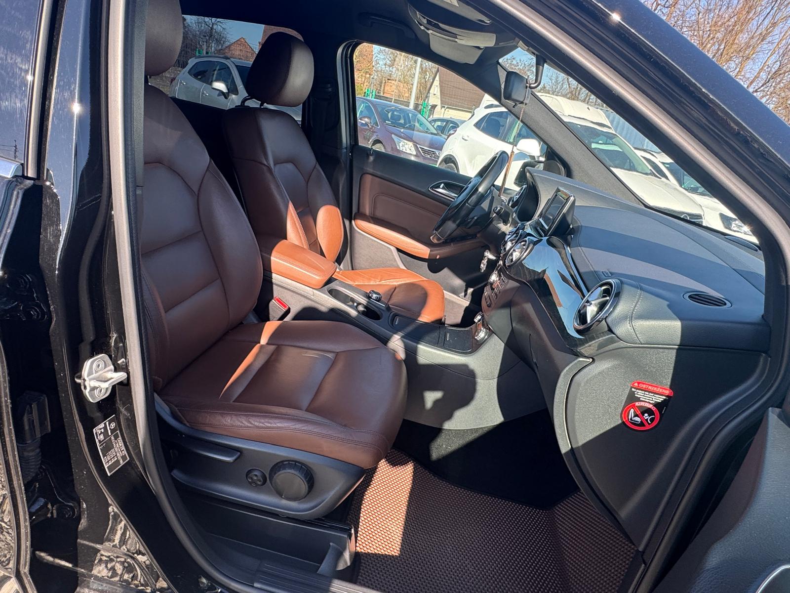 
								MERCEDES B 180 CDI full									