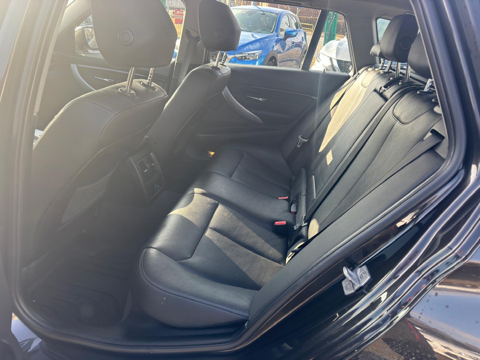 
								Bmw 320d Automat full									