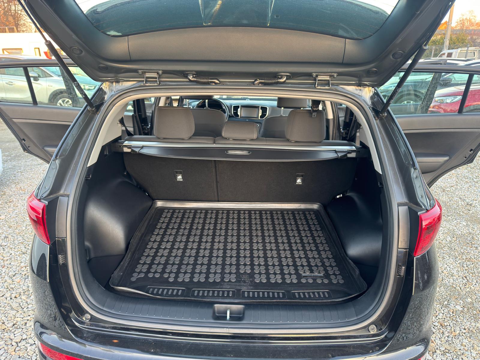 
								Kia Sportage 2.0 Diesel 4×4 full									