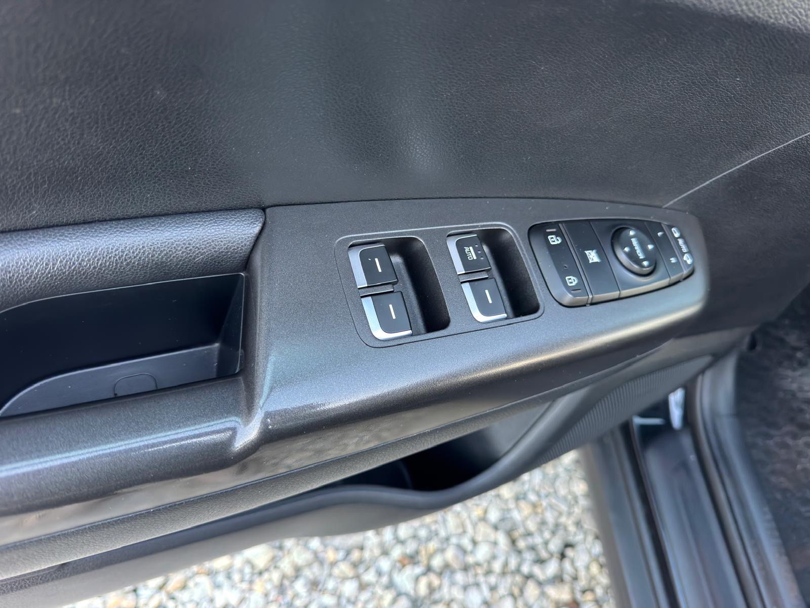 
								Kia Sportage 2.0 Diesel 4×4 full									