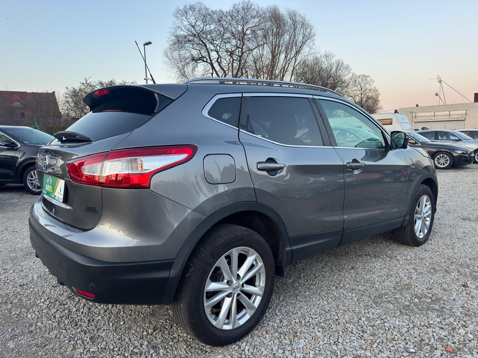 
								Nissan Qashqai 1.2 Benzyna N-Connecta Automat Panorama full									