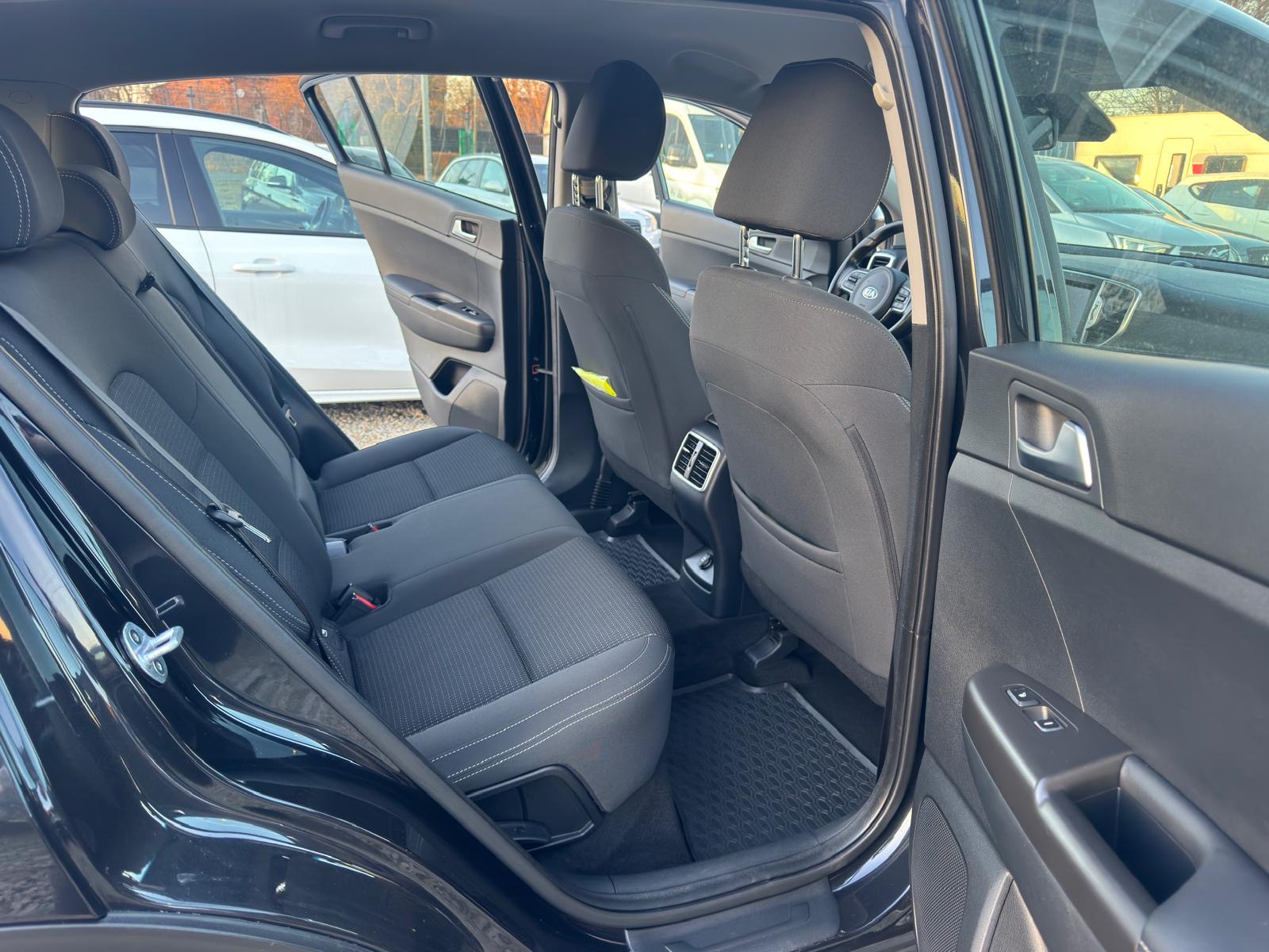 
								Kia Sportage 2.0 Diesel 4×4 full									