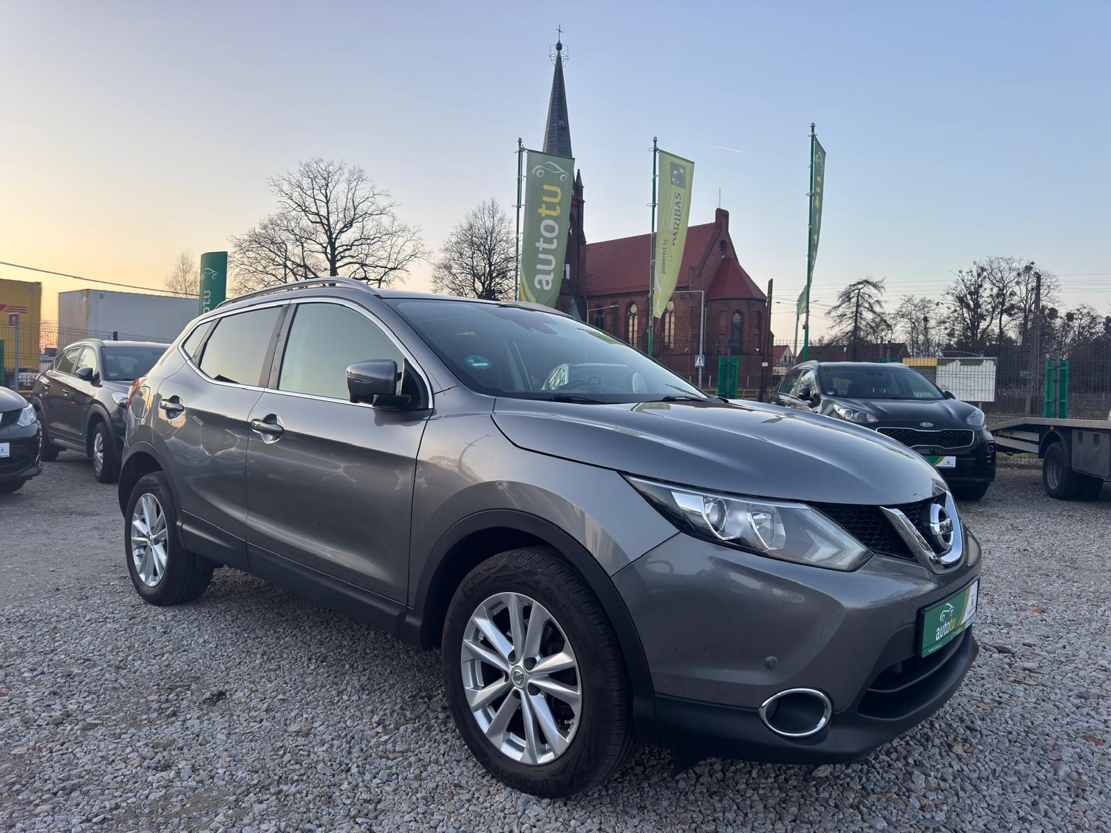 
								Nissan Qashqai 1.2 Benzyna N-Connecta Automat Panorama full									