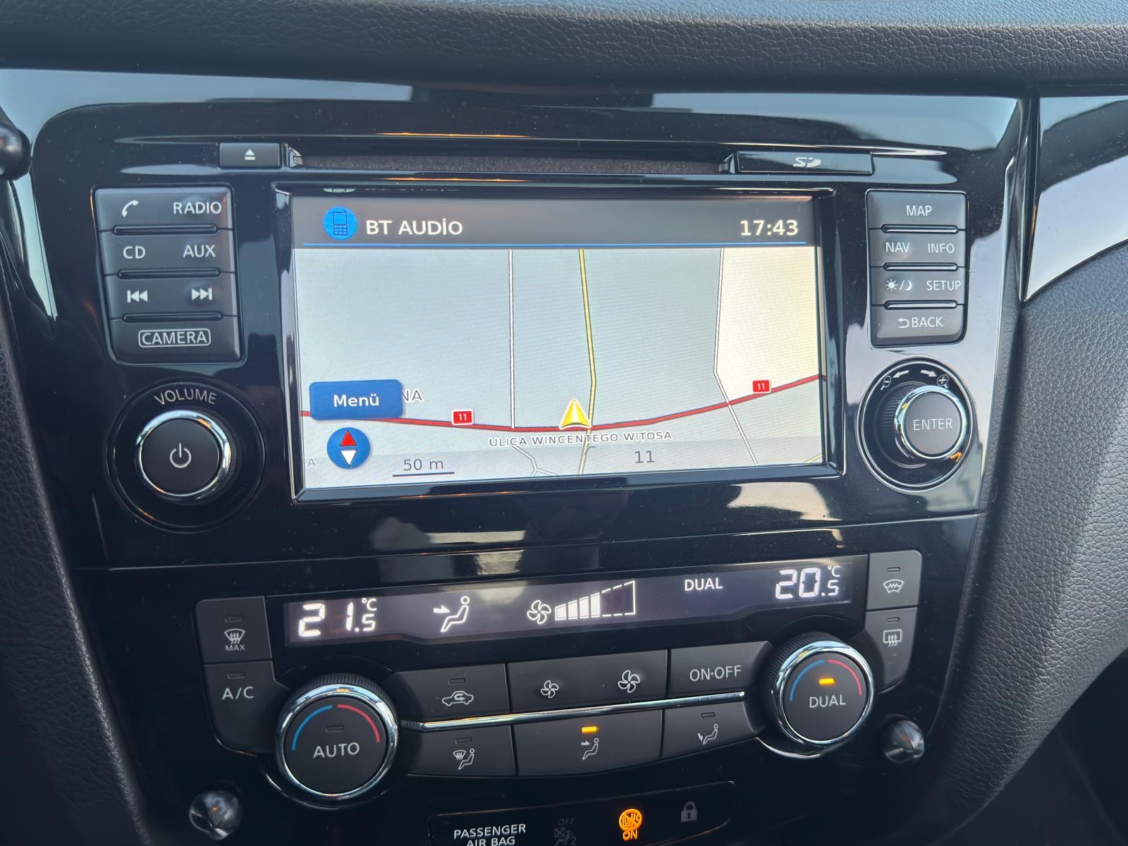 
								Nissan Qashqai 1.2 Benzyna N-Connecta Automat Panorama full									